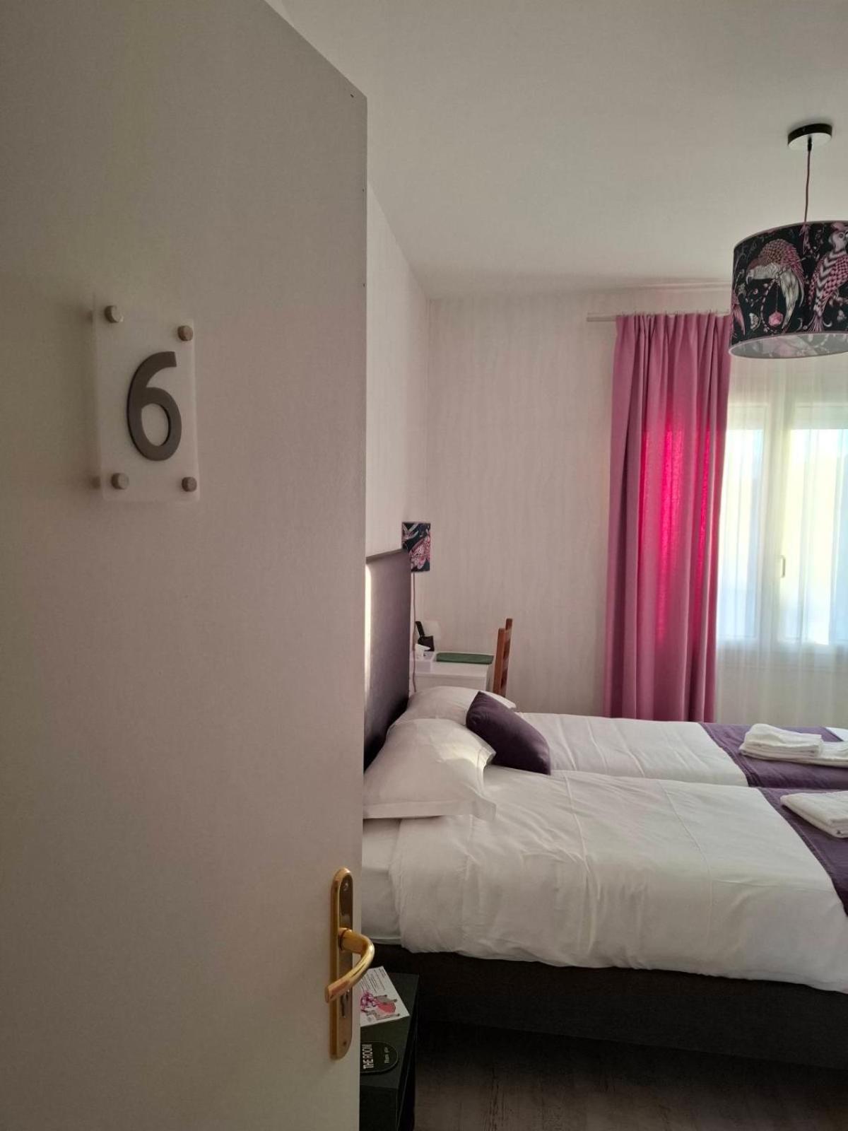 Le Crist'Al, Hotel Familial, Climatise, En Front De Mer Saint-Georges-de-Didonne Phòng bức ảnh
