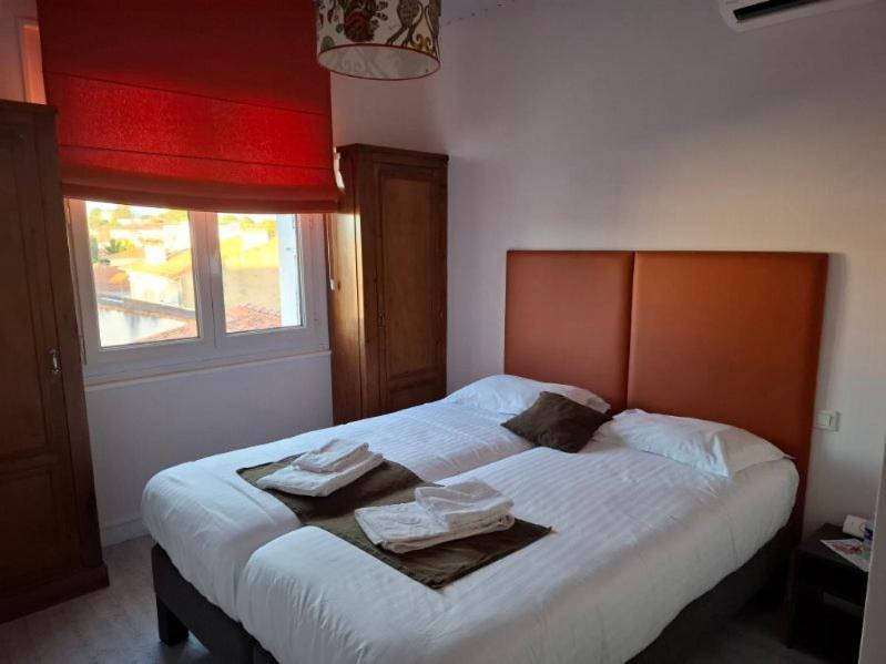 Le Crist'Al, Hotel Familial, Climatise, En Front De Mer Saint-Georges-de-Didonne Phòng bức ảnh